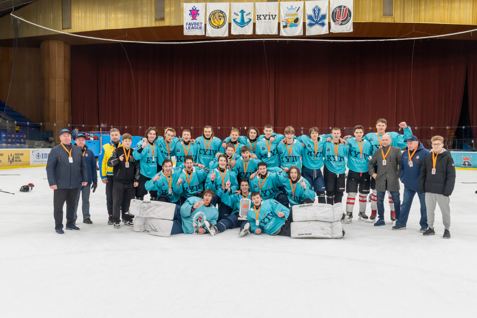 «Крижинка-Кепіталз» вдруге поспіль стала чемпіоном МХЛ